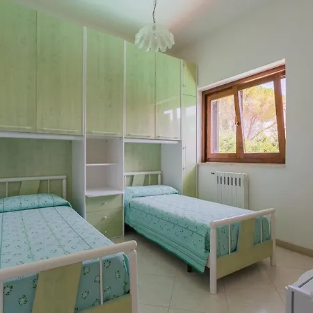 Habitación en casa particular Giapponesi Con Piscina E Privata Giovinazzo