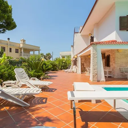 Giapponesi Con Piscina E Privata * Giovinazzo