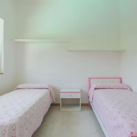 Habitación en casa particular Giapponesi Con Piscina E Privata